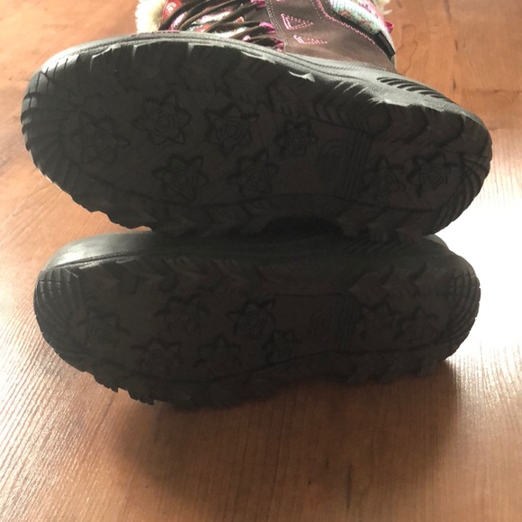 The North Face boots. - Picture 8 of 8